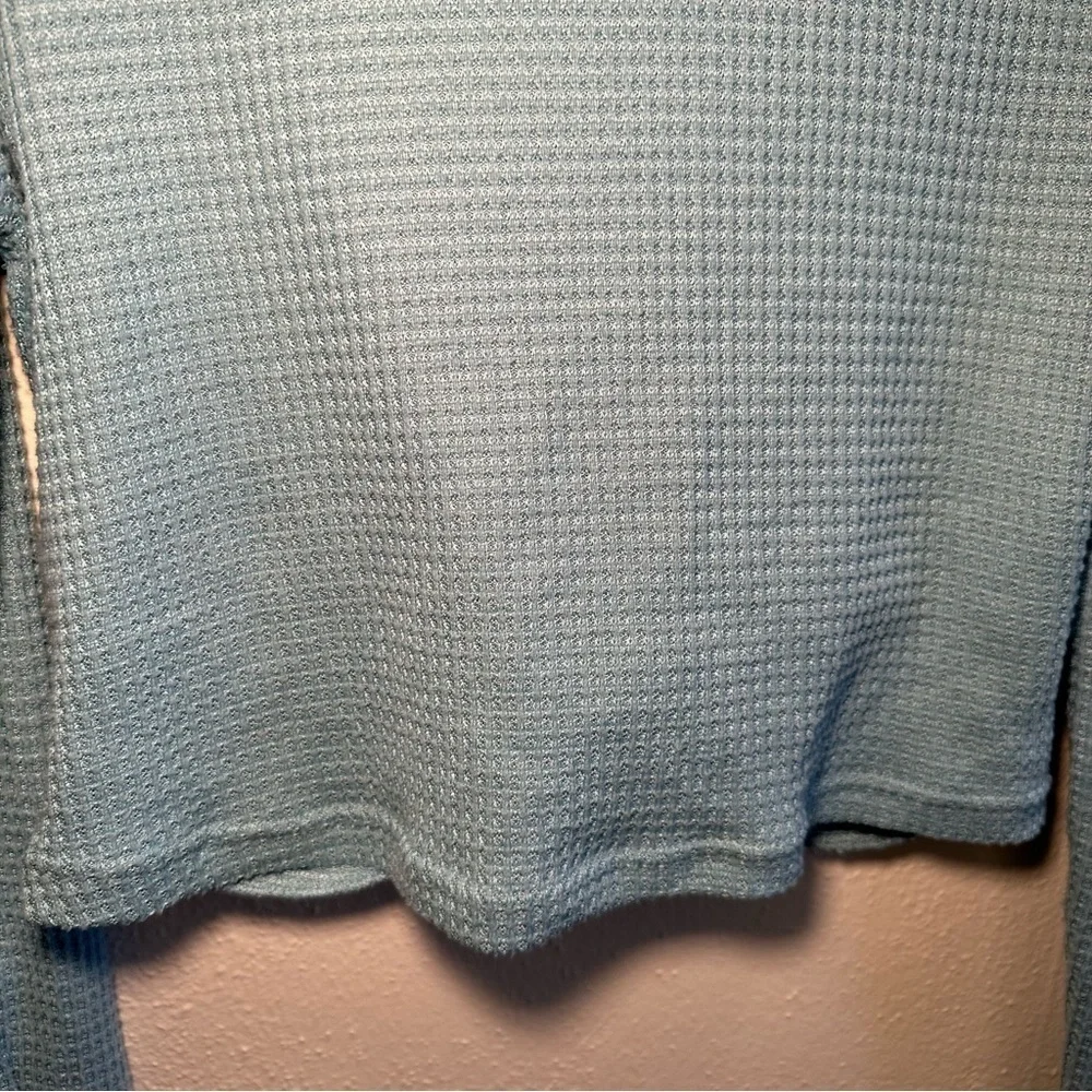 Nana Macs Blue Crop Top Size Medium - Picture 9 of 9